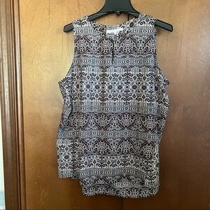 Violet & Claire Sleeveless Tunic XL Keyhole Neckline Black, Merlot & Cream